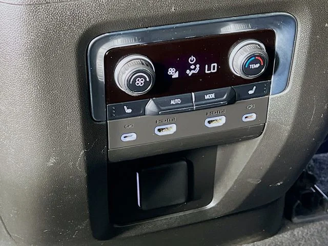 Used 2022 Red Chevrolet RST image 27