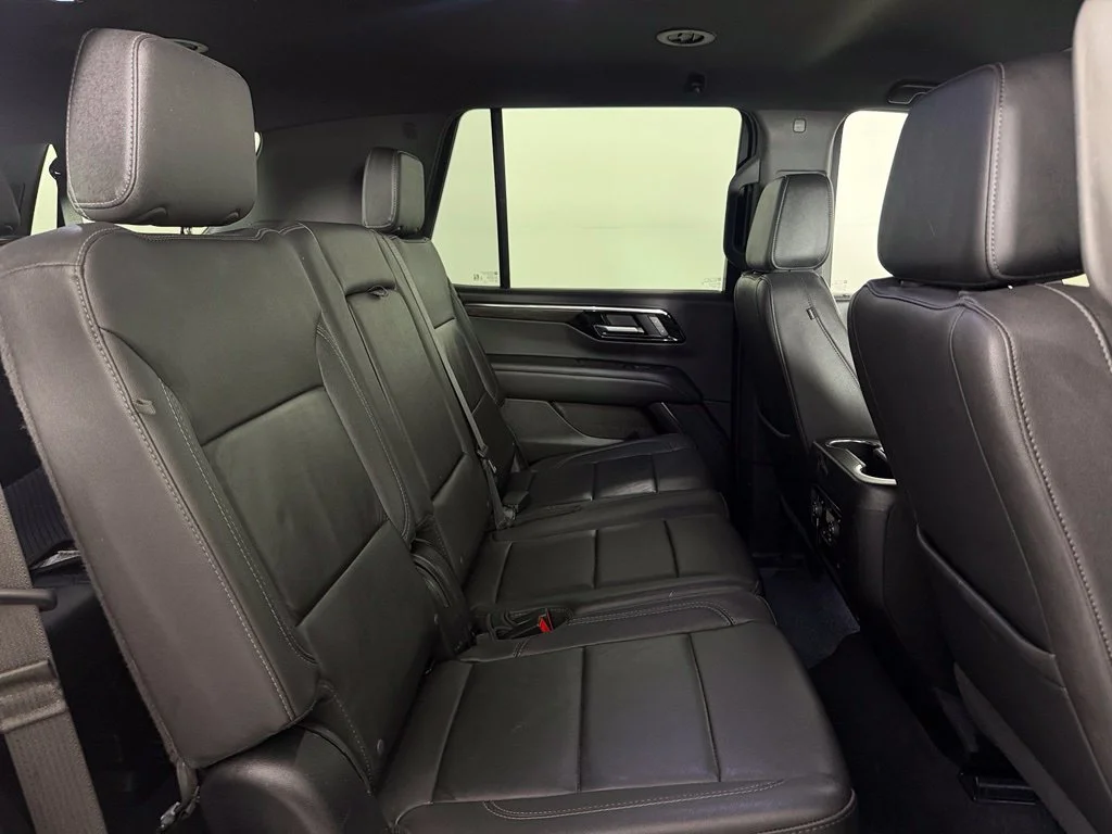 Used 2025 Black Chevrolet Z71 image 21