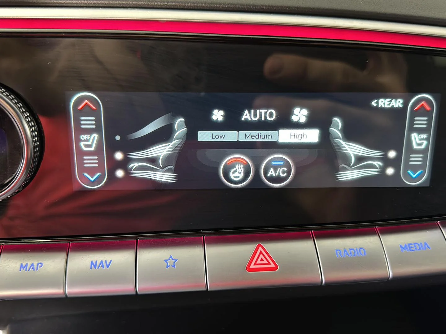 Used 2025 Capri Blue Genesis 3.5T Sport image 15