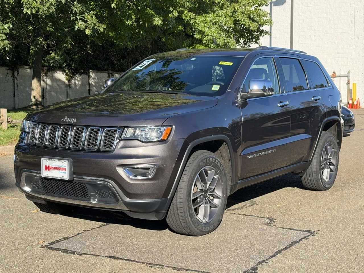 Used 2021 Granite Crystal Metallic Clearcoat Jeep Limited 4x4 image 8