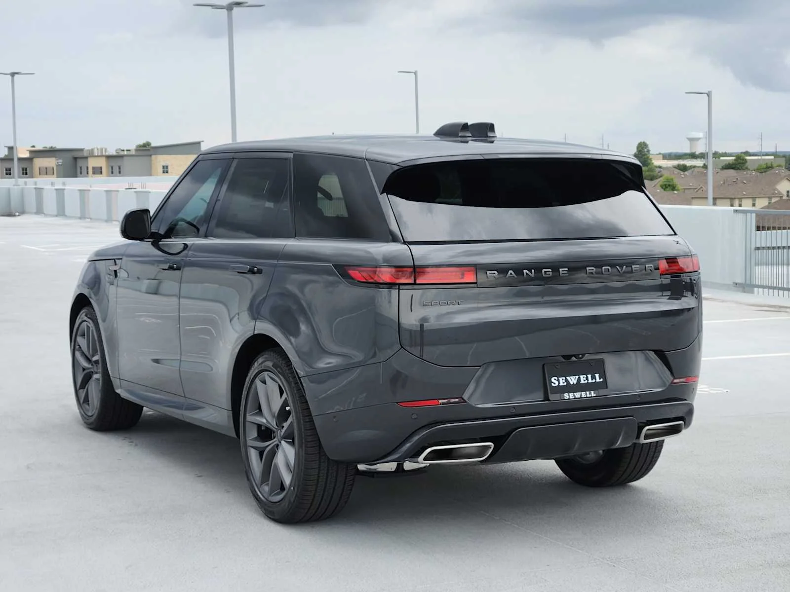 New 2026 Carpathian Grey LAND ROVER Dynamic SE image 5