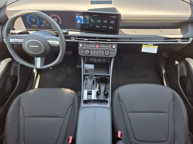 Certified Used 2025 White Hyundai SE image 19