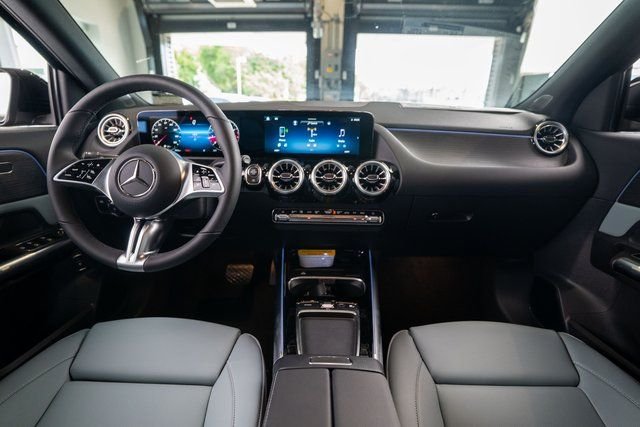 Used 2026 Black Mercedes-Benz GLA 250 image 10