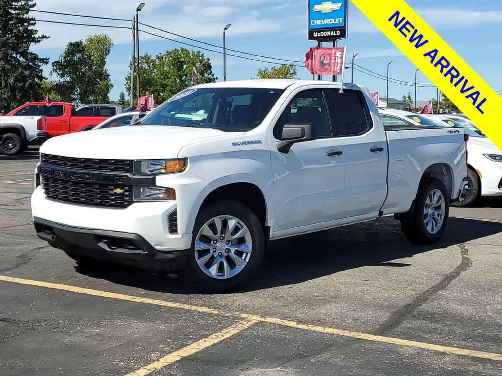 Used 2021 SUMMIT WHITE Chevrolet Work Truck image 28