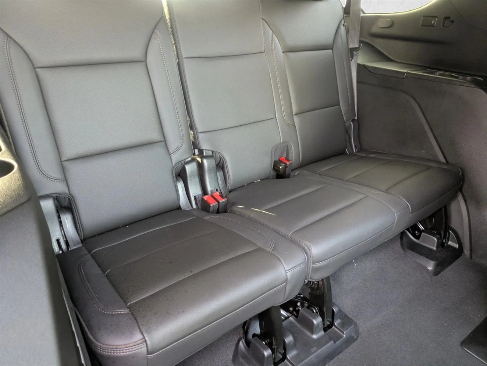 Used 2024 Dark Ash Metallic Chevrolet High Country image 18