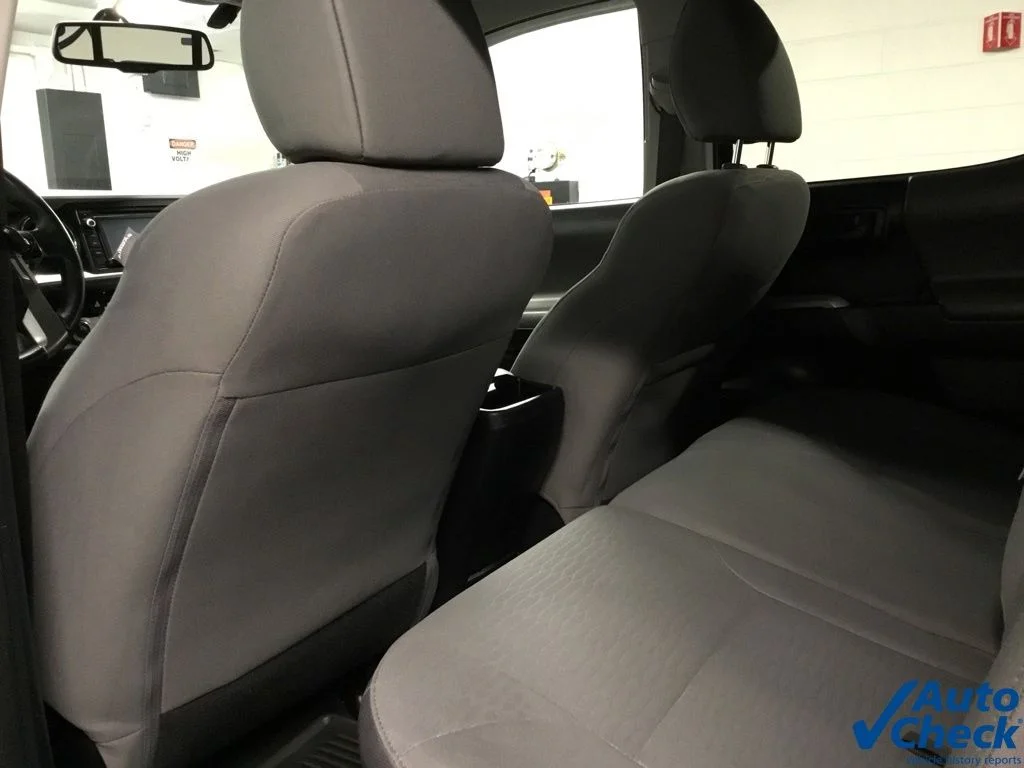 Used 2017 Blue Toyota SR5 image 23