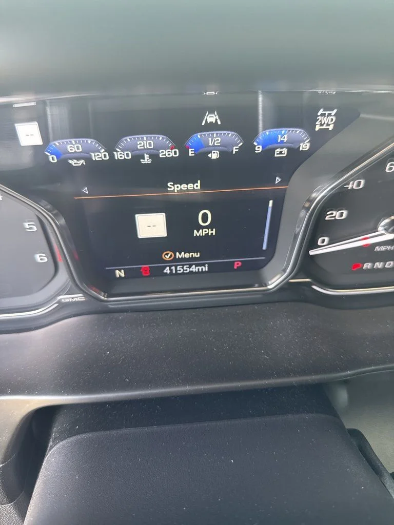 Used 2021 White GMC Denali image 16