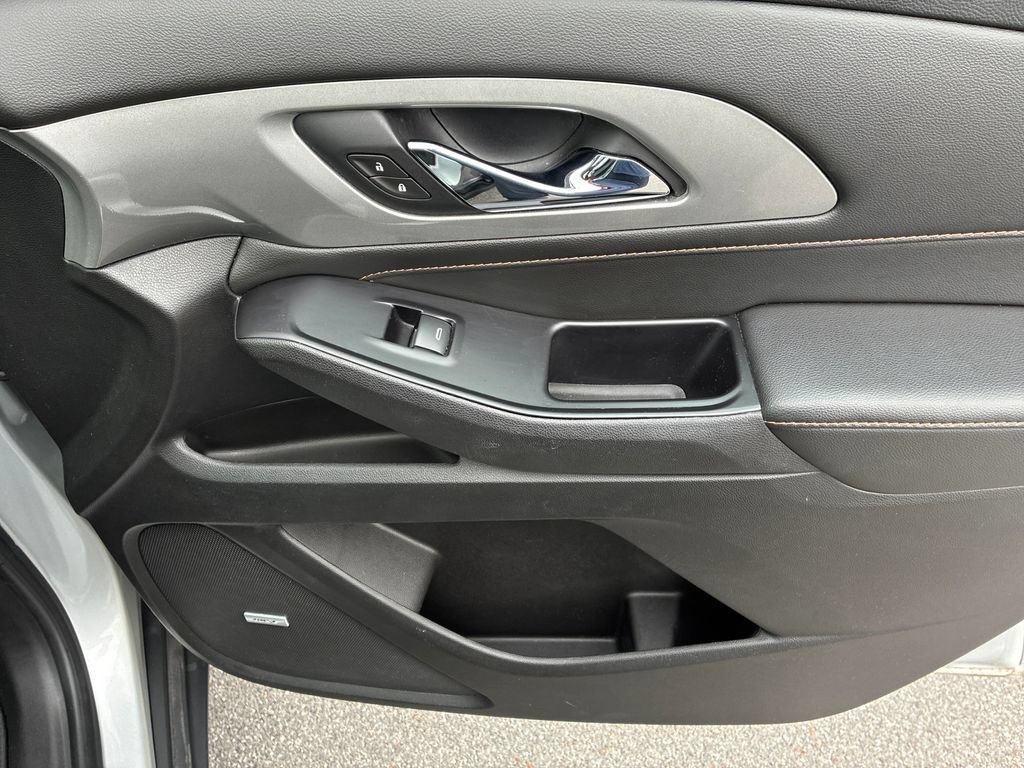 Used 2020 SILVER ICE METALLIC Chevrolet LT Leather image 34