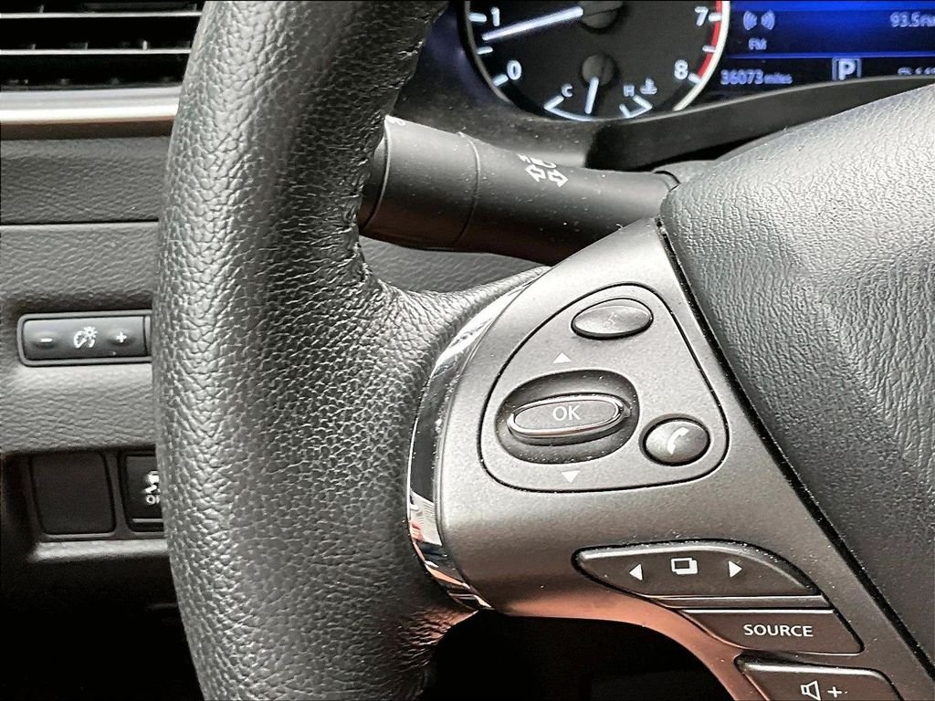 Used 2023 White Nissan SV image 18