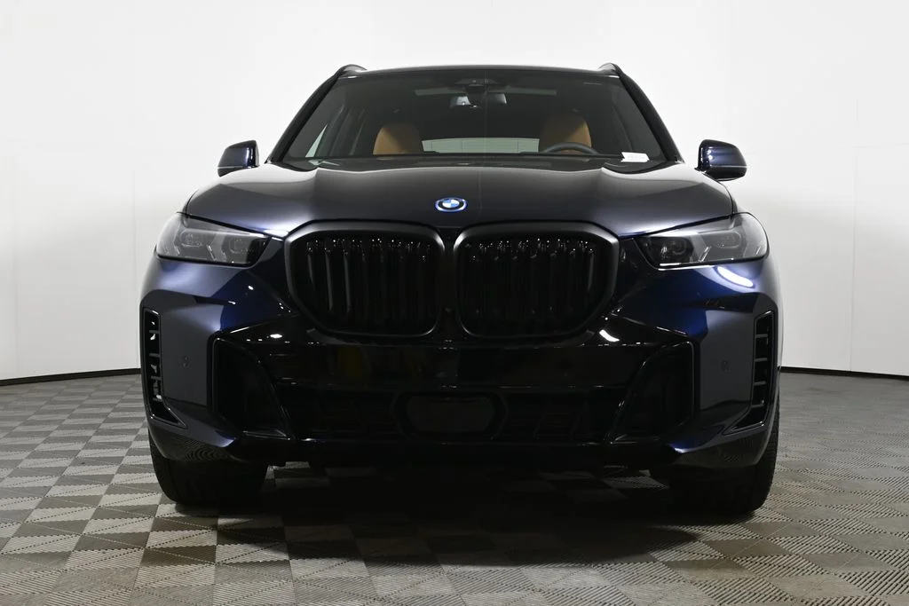 Used 2026 Black BMW xDrive50e image 10