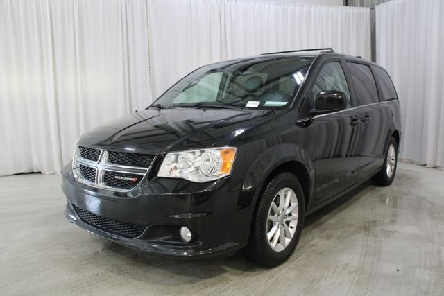 Used 2019 Black Dodge SXT image 33