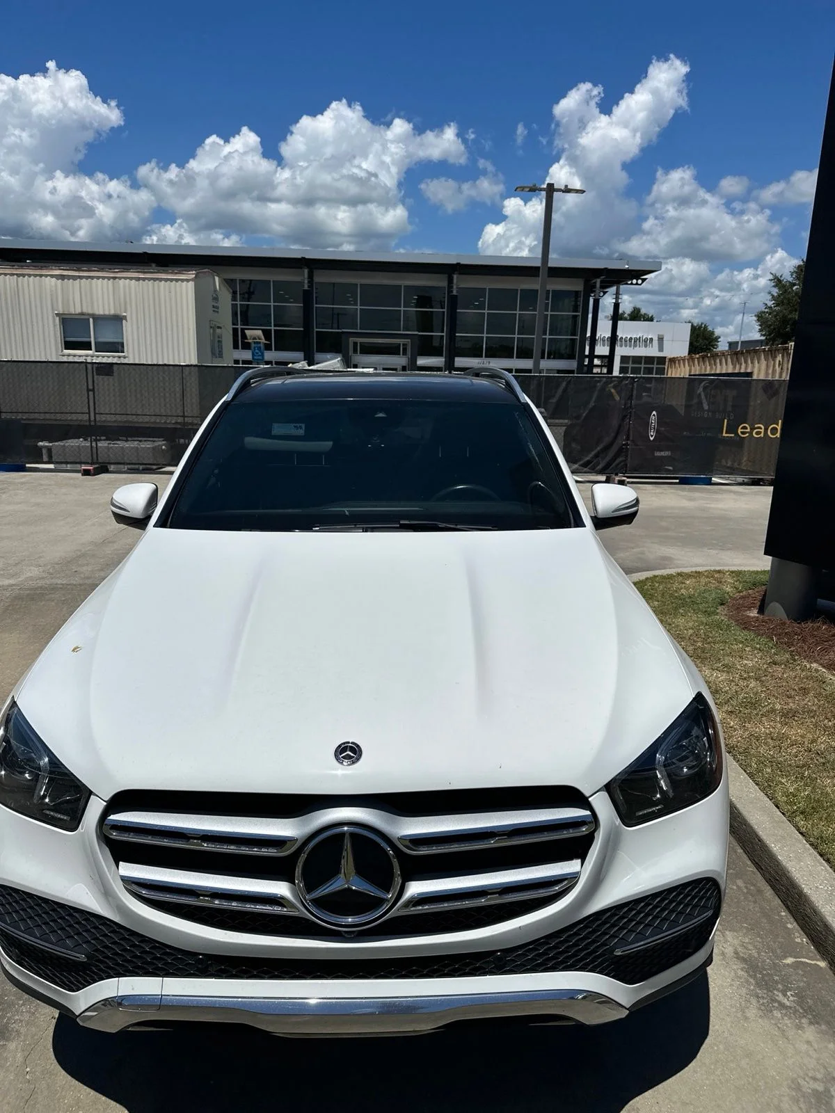 Used 2020 White Mercedes-Benz GLE 350 image 3