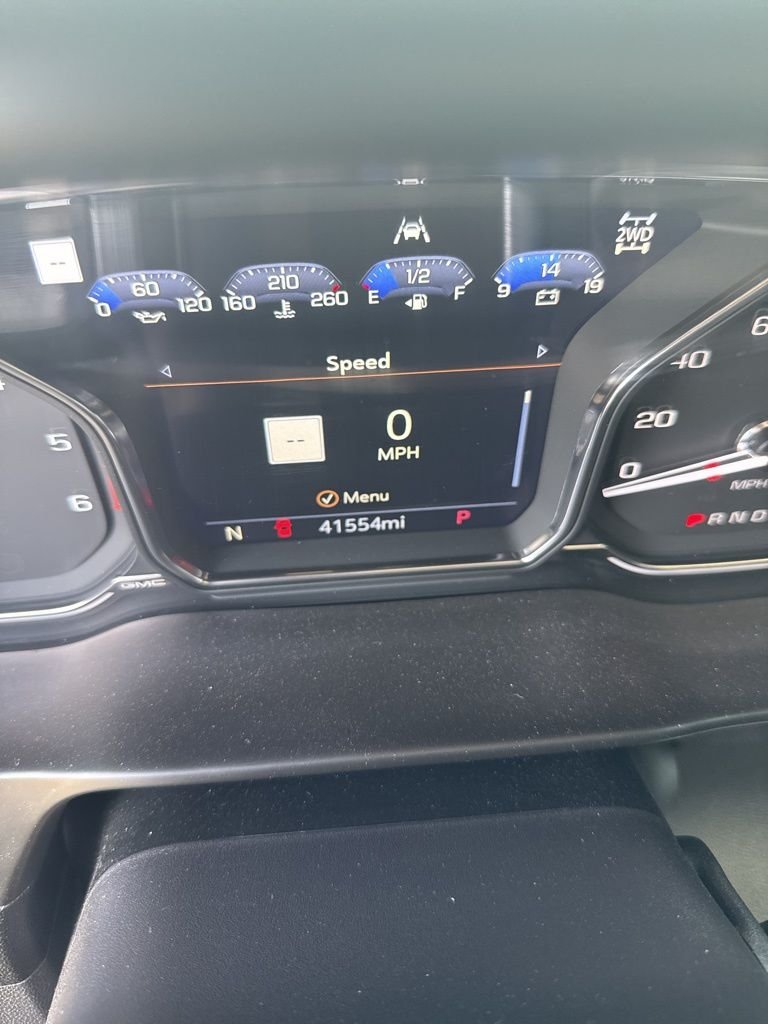 Used 2021 White GMC Denali image 16