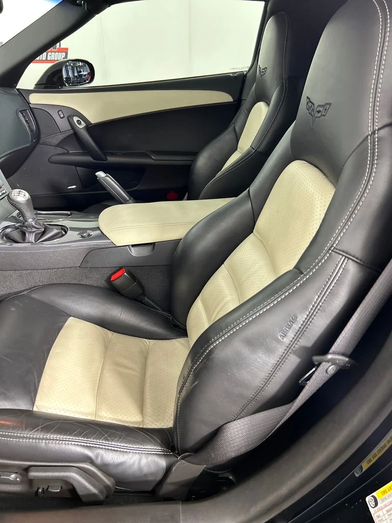 Used 2008 Black Chevrolet Base image 13