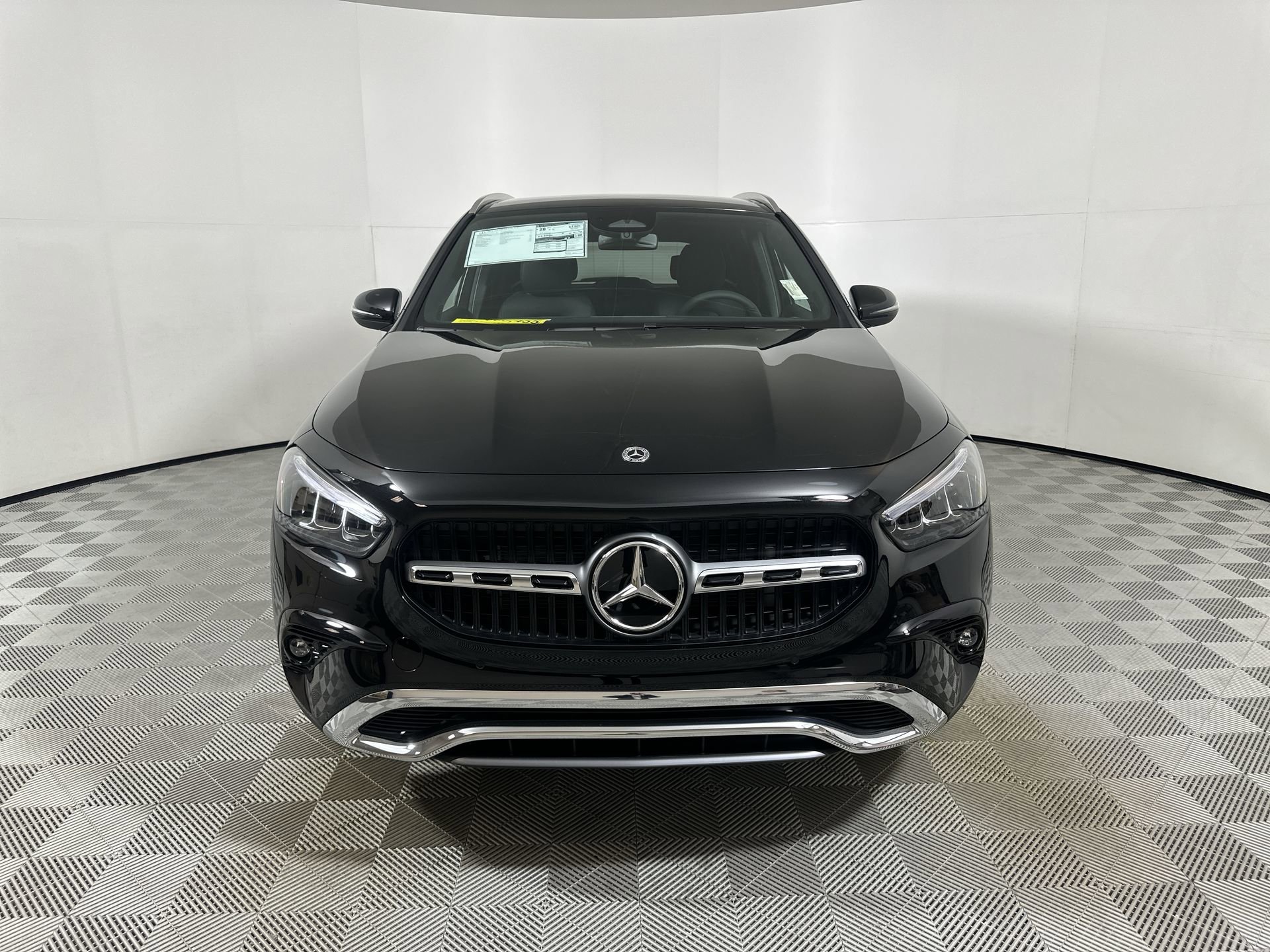 Used 2025 COSMOS BLACK METALLIC Mercedes-Benz GLA 250 image 3