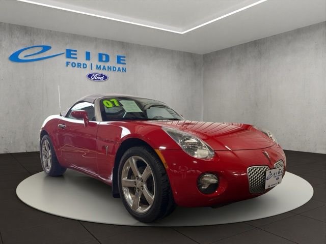 Used 2007 Red Pontiac Base image 1