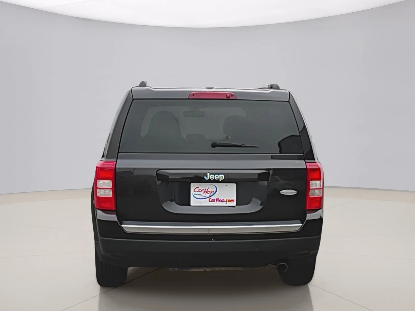 Used 2011 Black Jeep LATITUDE X image 4