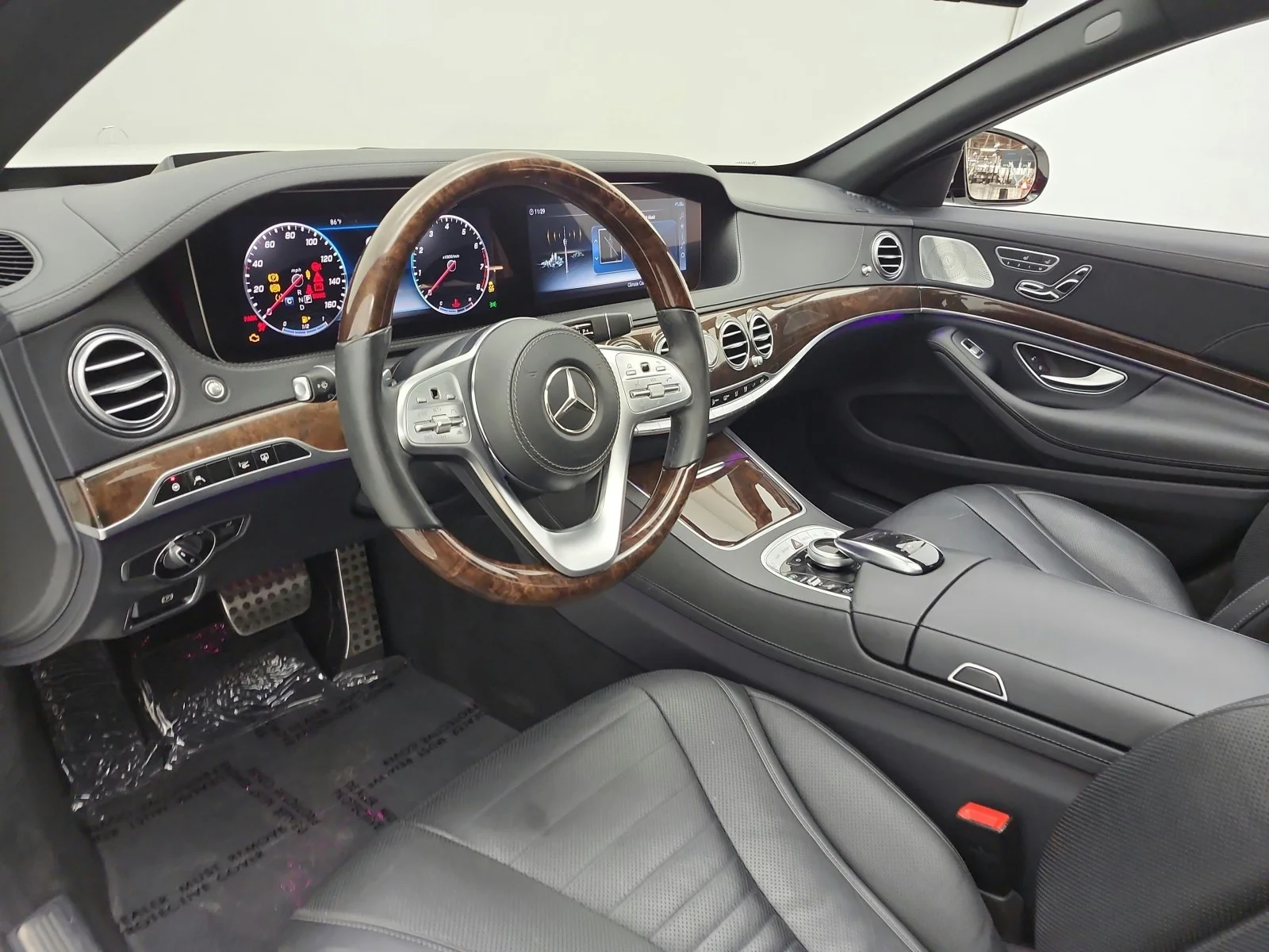 Used 2020 designo Diamond White Mercedes-Benz S 560 Sedan image 12
