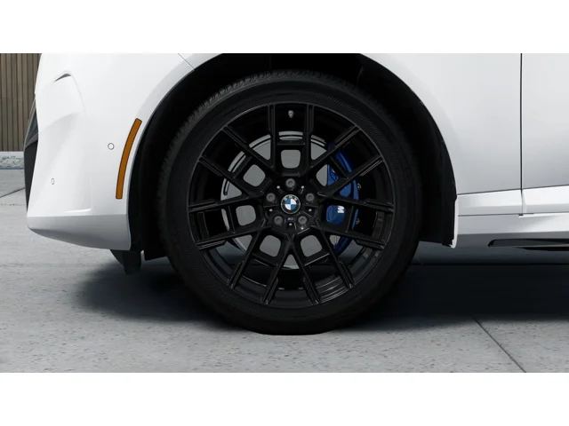 New 2027 Mineral White Metallic BMW 40 xDrive image 7