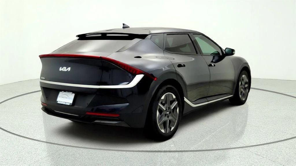 Used 2025 Panthera Metal Kia Light Long Range RWD image 5