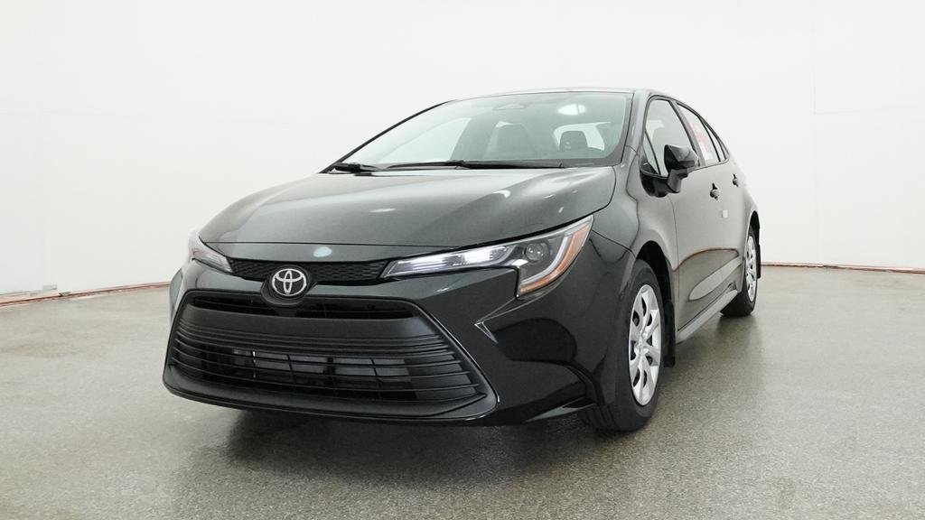 New 2027 Inked Toyota LE image 19