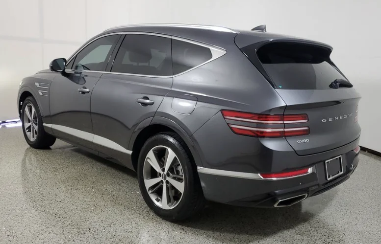 Used 2021 Gray Genesis 2.5T image 4