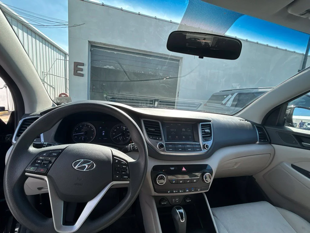 Used 2018 Black Hyundai SEL image 12