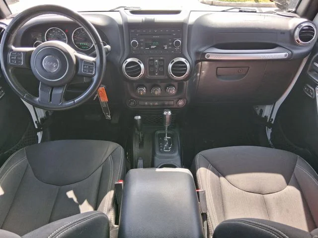 Used 2017 White Jeep Unlimited Sahara image 8