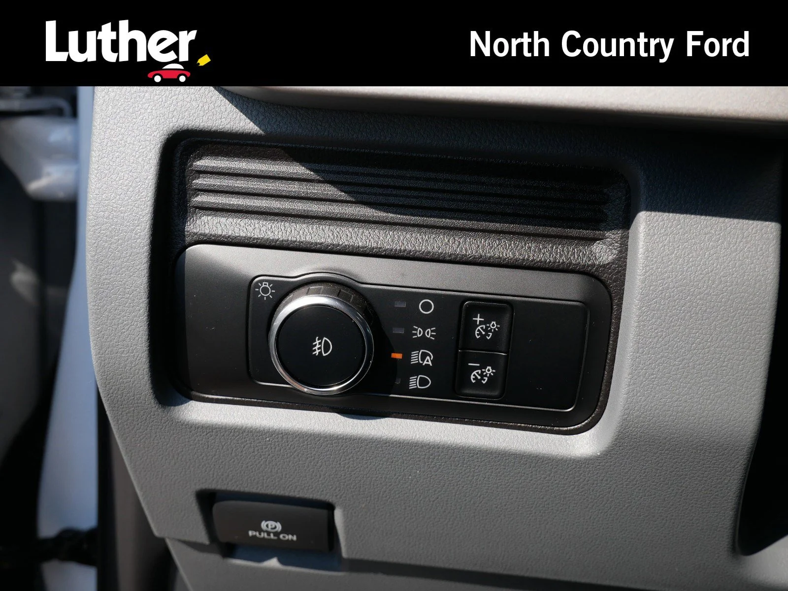 New 2024 Oxford White Ford F-450® XL image 26