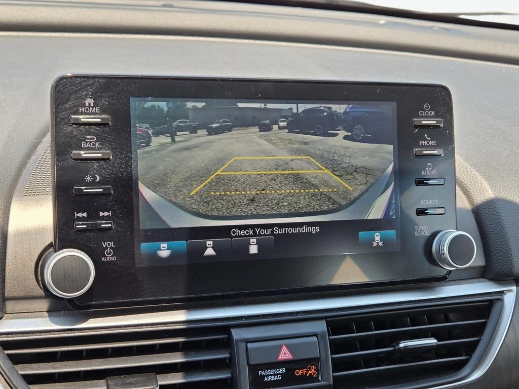 Used 2020 Silver Honda EX-L image 26