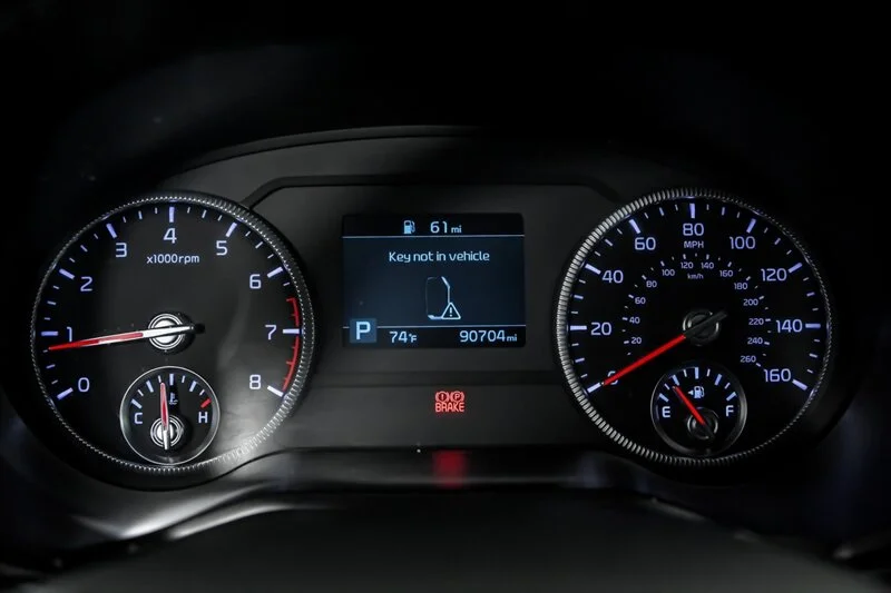Used 2022 Dark Moss Kia S image 22