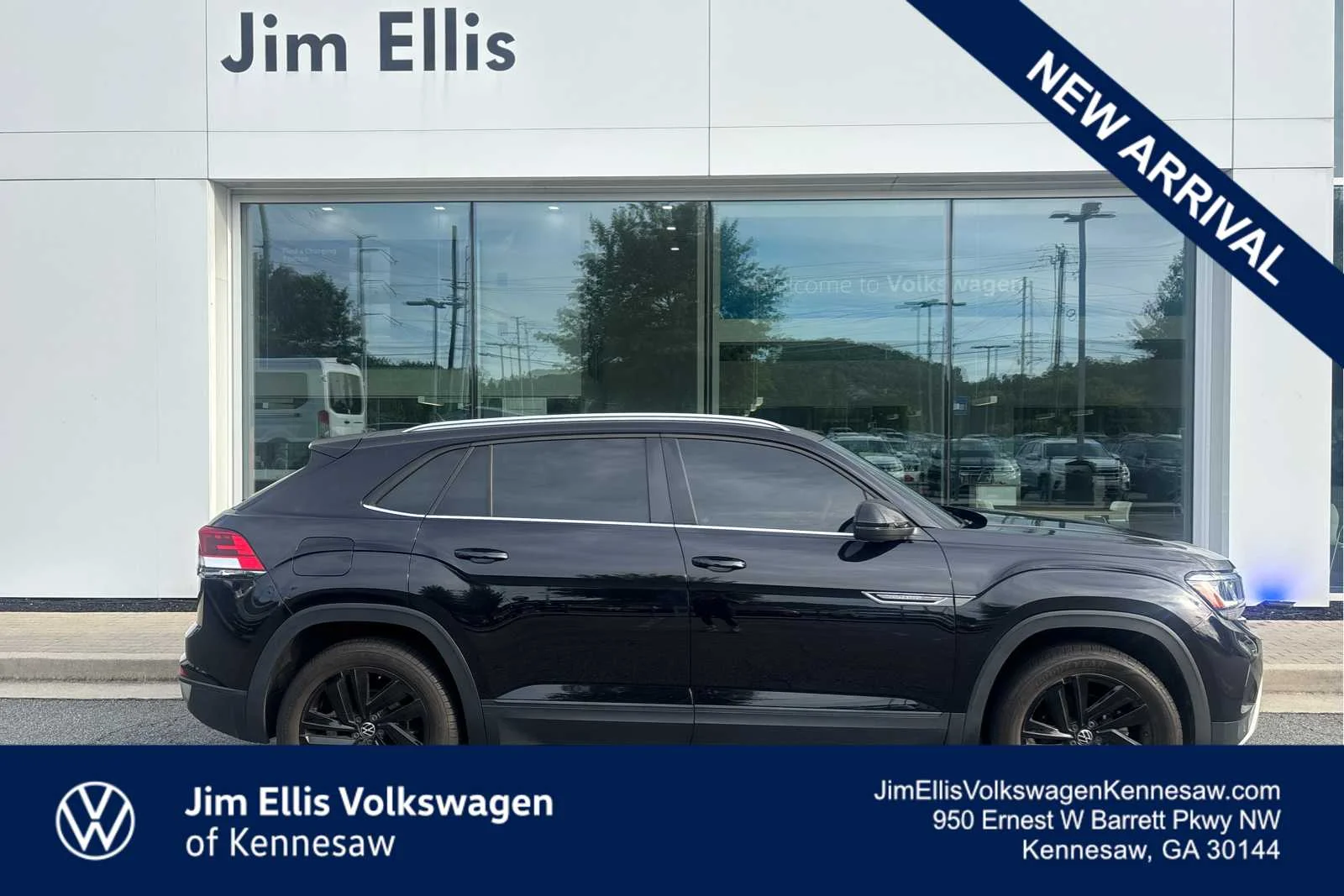 2022 Volkswagen Atlas Cross Sport 2.0T SE w/Tech's photo