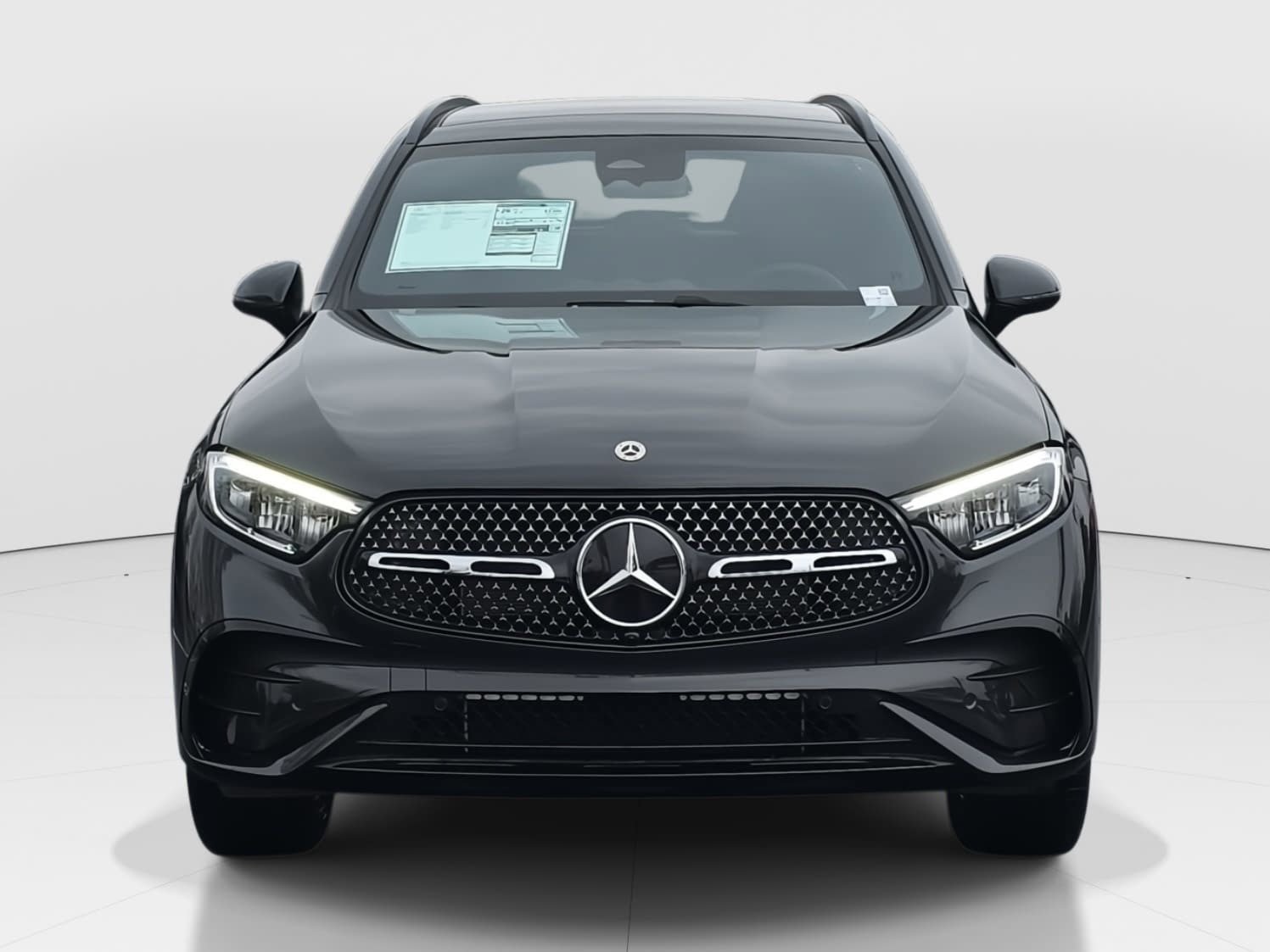 New 2026 Graphite Grey Metallic Mercedes-Benz GLC300 image 2