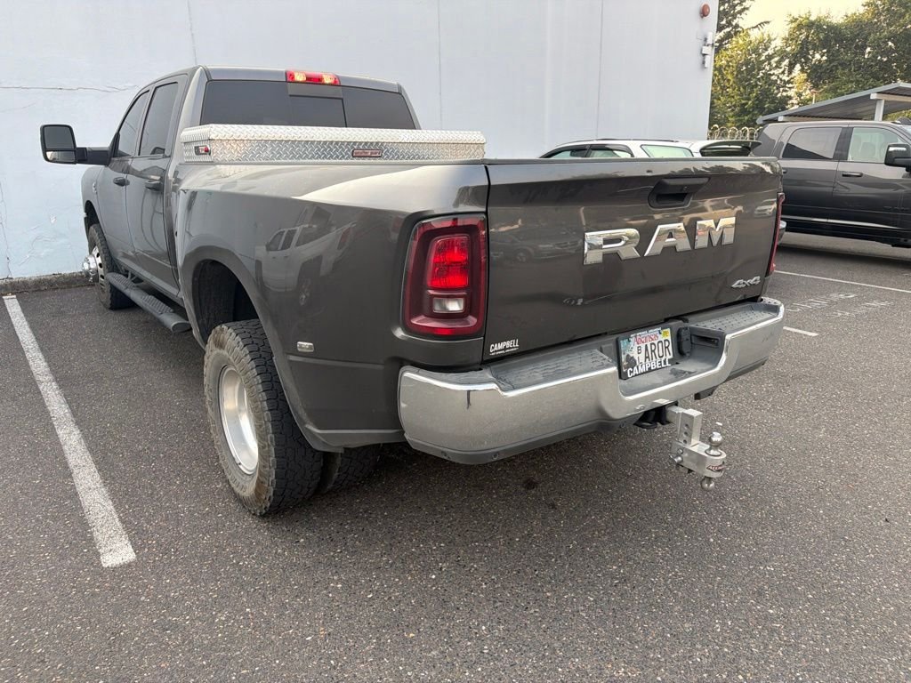 Used 2025 Crystal Metallic Ram Tradesman image 6