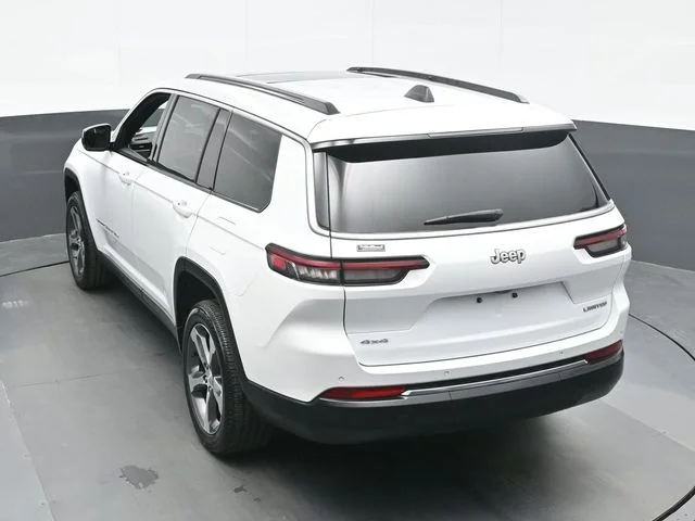Used 2025 White Jeep Limited image 10