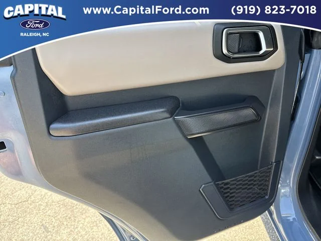 Used 2024 Gray Ford Wildtrak image 17