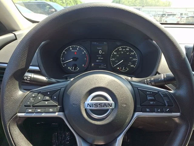 Used 2022 Black Nissan 2.5 S image 25
