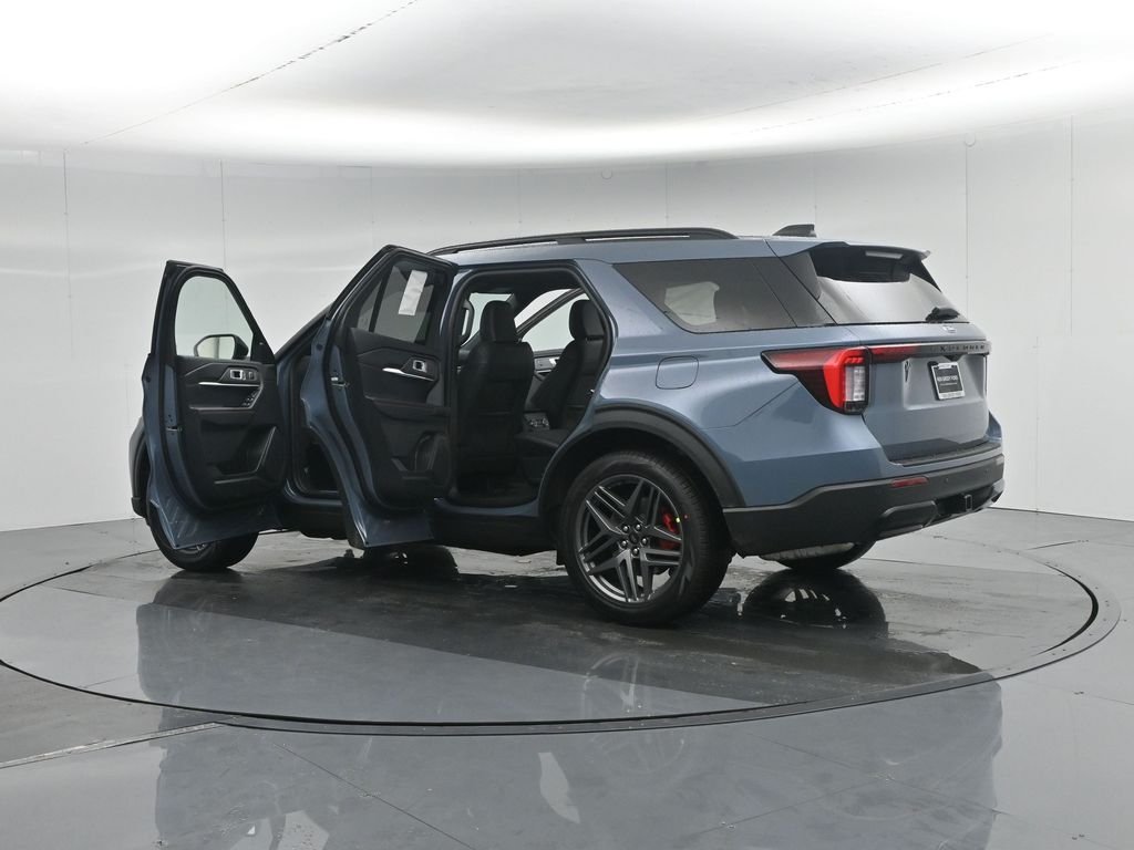 New 2026 Vapor Blue Metallic Ford ST-Line image 34