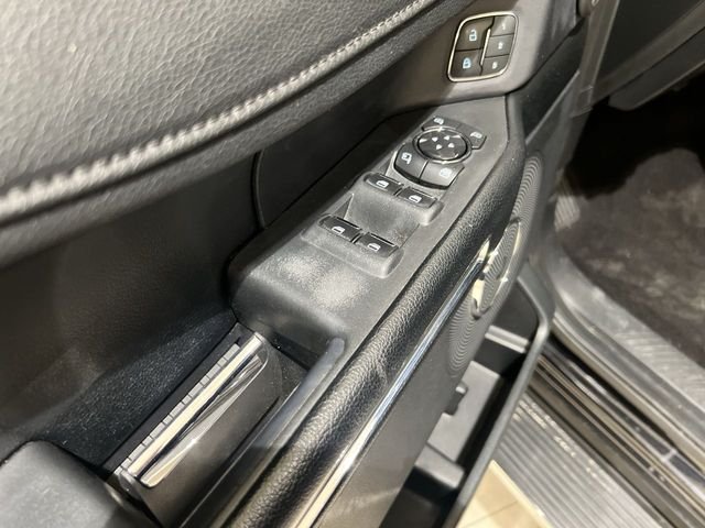Used 2021 Black Ford XLT image 21