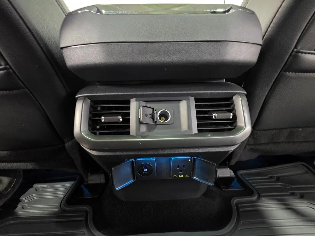 Used 2024 Blue Ford Lariat image 31