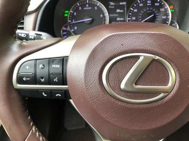 Used 2019 White Lexus 350 image 26