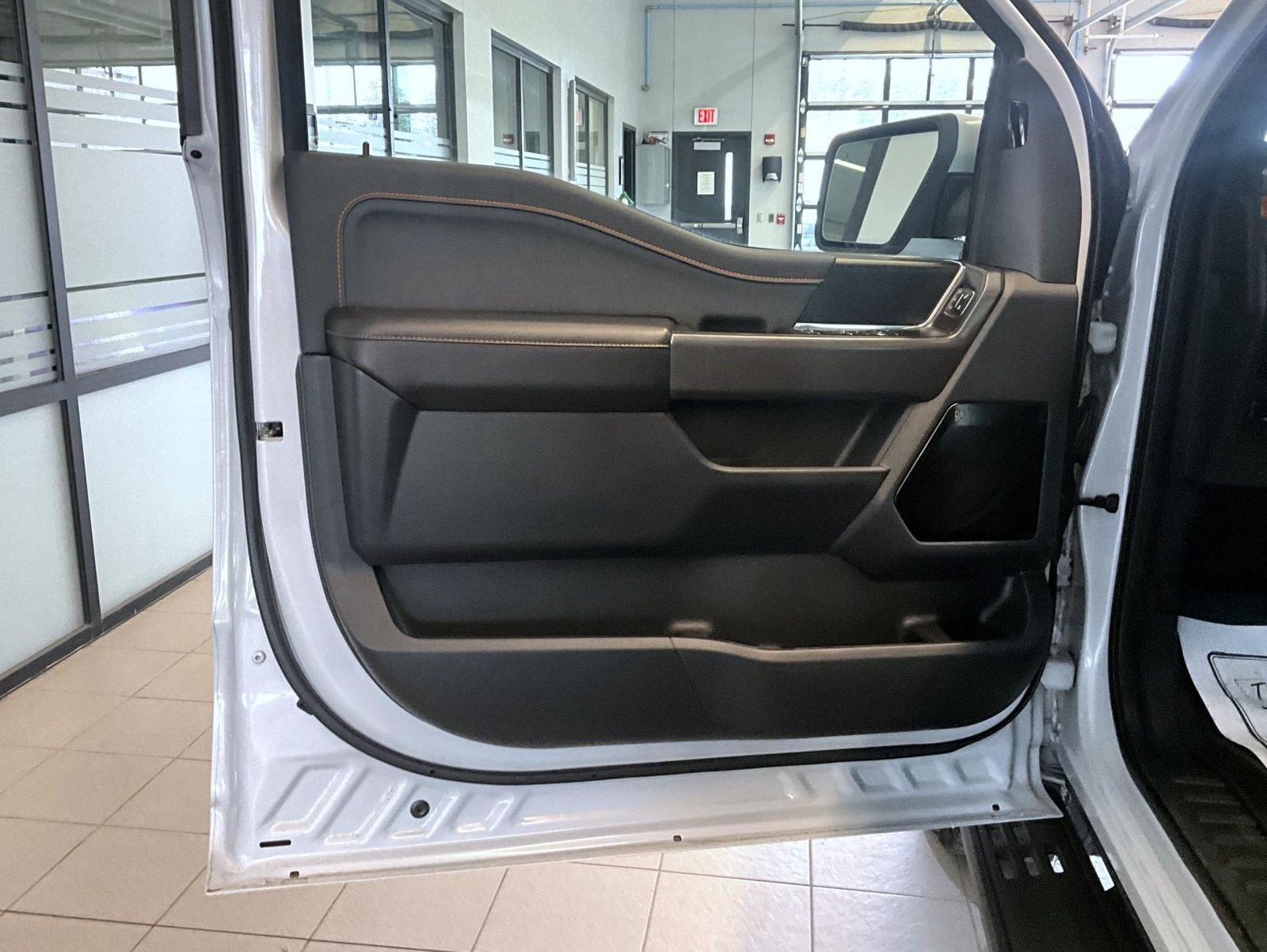 Used 2025 White Ford Tremor image 10
