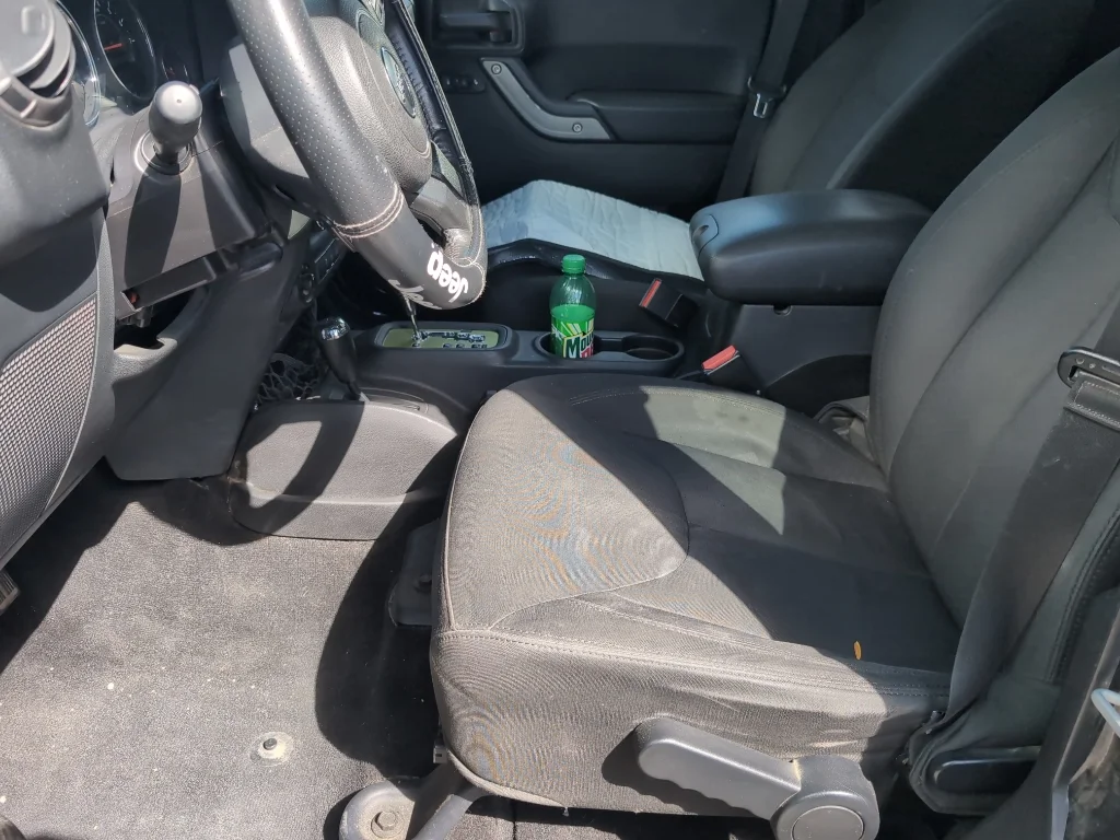 Used 2016 Black Clearcoat Jeep Sport image 5