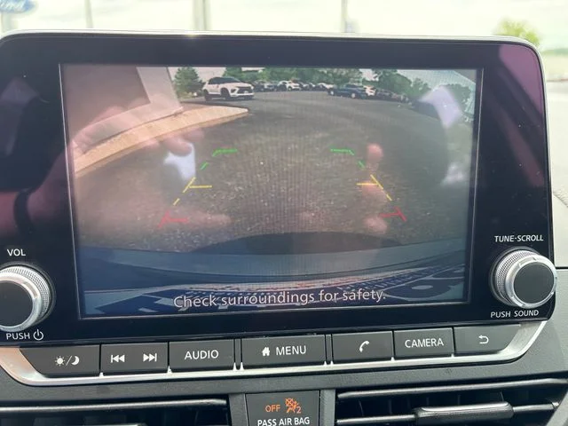 Used 2025 Gun Metallic Nissan 2.5 SV image 23