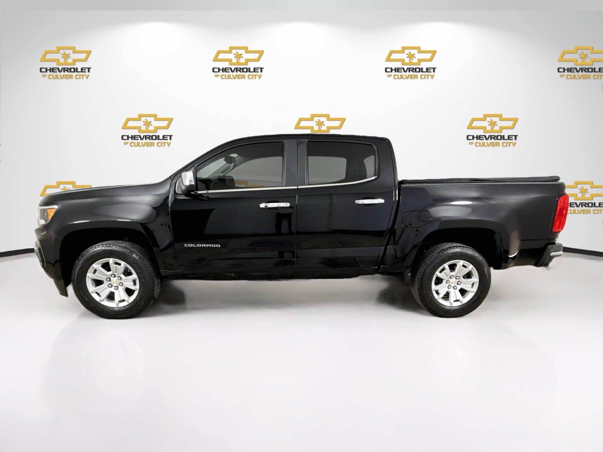Used 2021 BLACK Chevrolet 2WD LT image 5