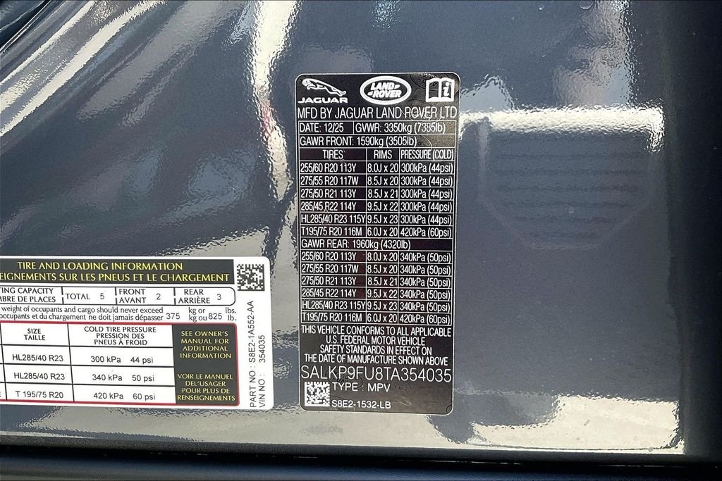 Used 2026 Varesine Blue Metallic Land Rover SE image 8