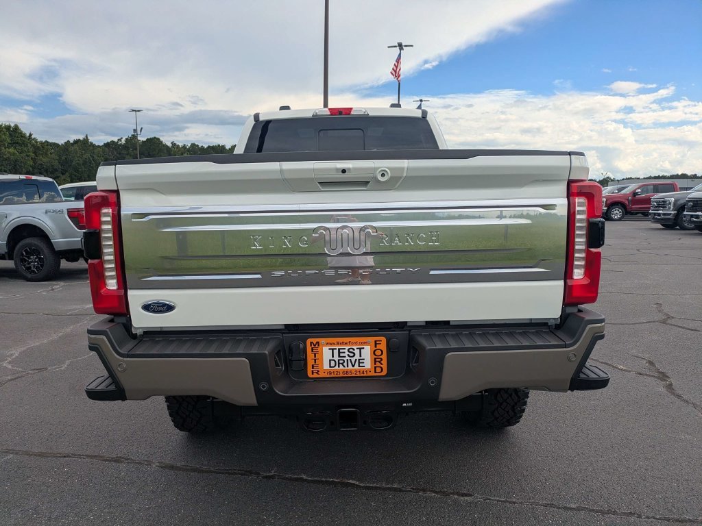 New 2026 Star White Metallic Tri-Coat Ford F-250® King Ranch® image 27