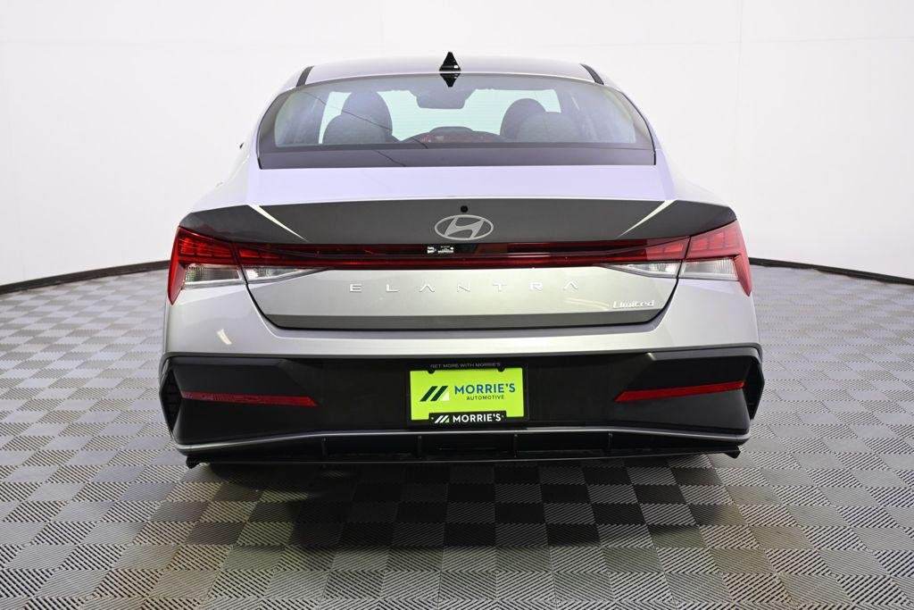 New 2026 Fluid Metal Hyundai Limited image 5