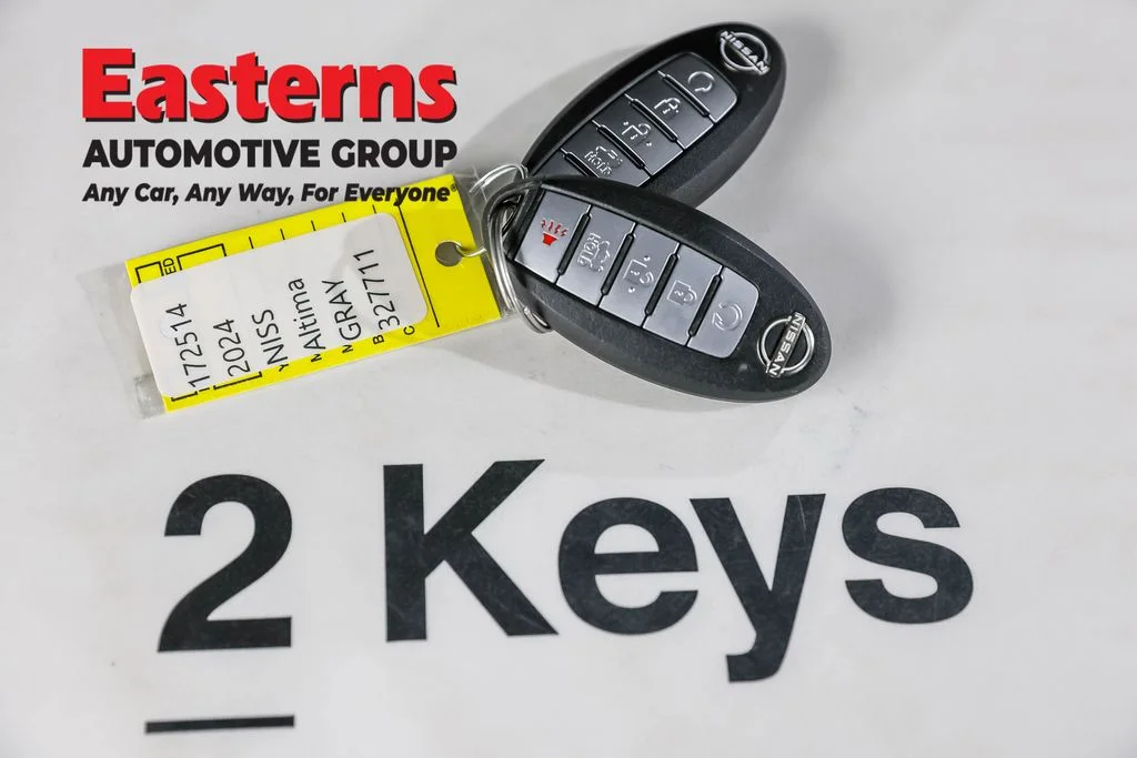 Used 2024 Gray Nissan 2.5 SV image 22