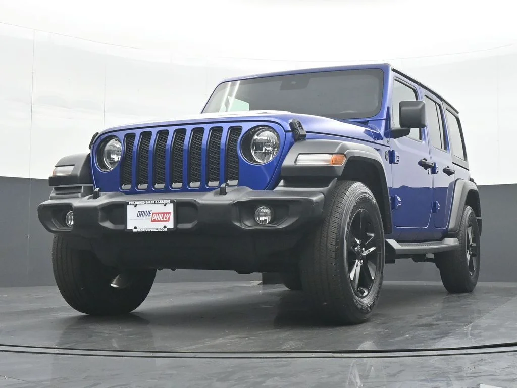 Used 2020 Blue Jeep Unlimited Sport Altitude image 25
